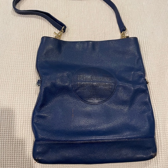 Top 79+ imagen does tory burch repair bags Thptnganamst.edu.vn